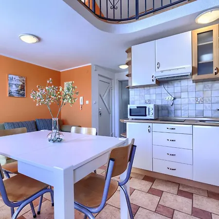 Stela By Interhome
