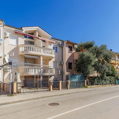 Stela By Interhome Apartament Medulin