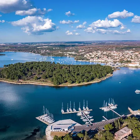 Stela By Interhome Medulin